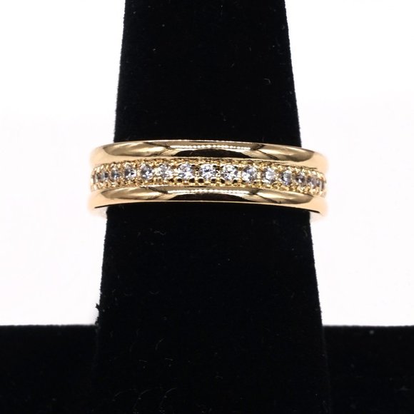 Gold plated wedding ring with cubic zirconia. - Picture 3 of 3